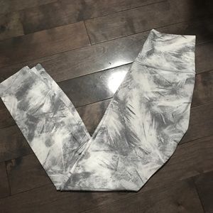 Lululemon Wunder Unders Hi-Rise